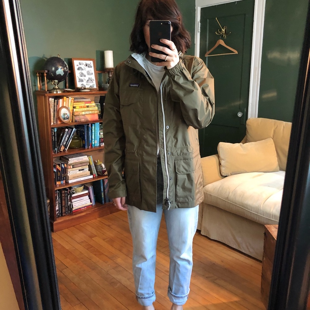 Patagonia Rain Jacket, Men’s XS, Womens S